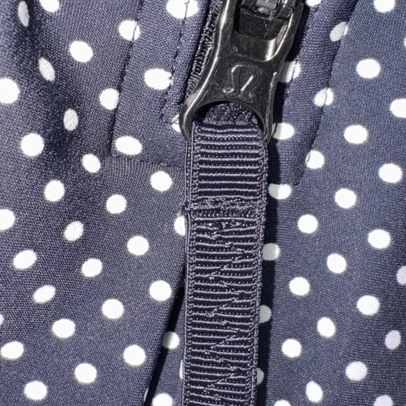 RARE Lululemon Here To There Dress - Biggy Dot- Navy Blue Polka Dot- Size Small - Picture 8 of 11